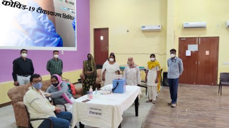 न्युवोको चित्तौड सिमेंट प्लांट द्वारा कोविड टीकाकरण का आयोजन