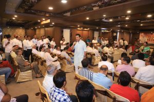 Rajasthan Youth Minister कर्नल राज्यवर्धन राठौड़ ने पीएम मोदी की मन की बात 135 के संदेश को जयपुर में प्रधानमंत्री सुरक्षा बीमा योजना (PMSBY) अभियान में बदला।
