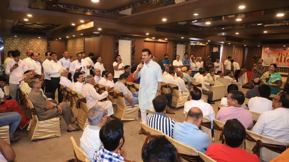 Rajasthan Youth Minister कर्नल राज्यवर्धन राठौड़ ने पीएम मोदी की मन की बात 135 के संदेश को जयपुर में प्रधानमंत्री सुरक्षा बीमा योजना (PMSBY) अभियान में बदला।